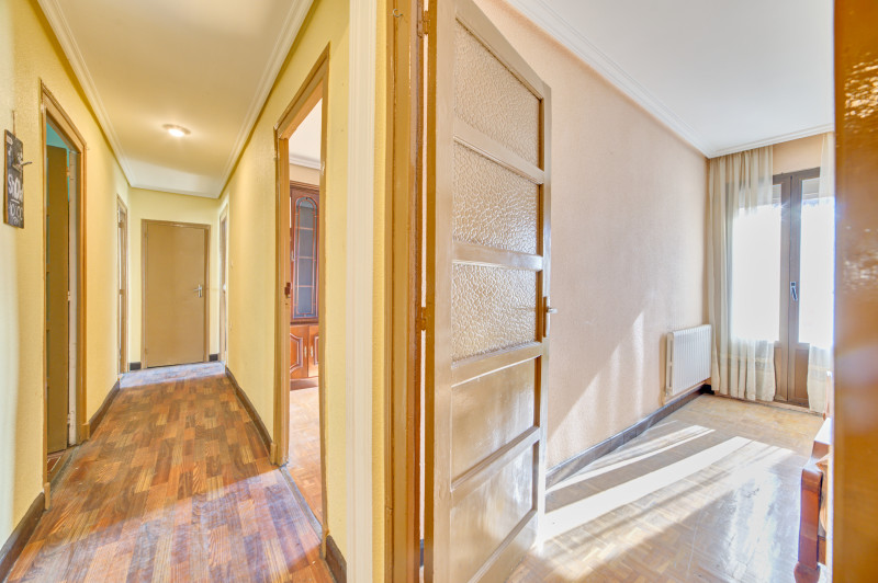 Pisos en Venta en Pamplona-Iruña en zona Chantrea con 3 habitaciones, Calle Beriain, 5