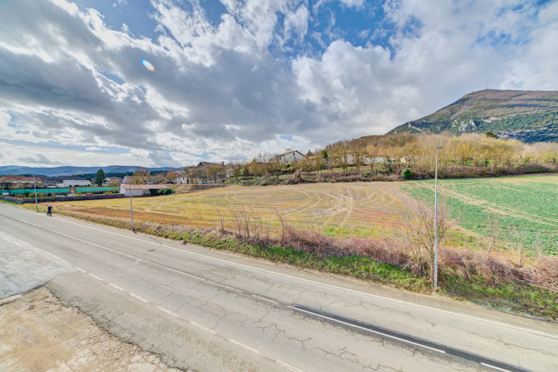 Casas o chalets en Venta en Monreal con 4 habitaciones, Carretera Jaca, 2