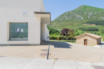 Garajes-Venta-Monreal-700120-Foto-2-Carrousel