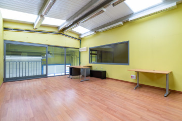 Naves-Alquiler-Aranguren-809337-Foto-16-Carrousel