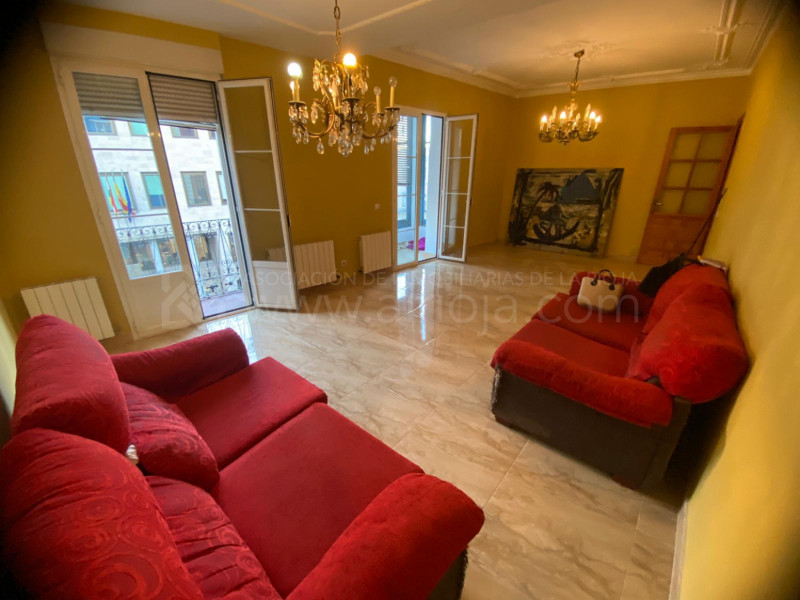 PISO EN VENTA CENTRO LOGROÑO . PISO EN VENTA CENTRO LOGROÑO .