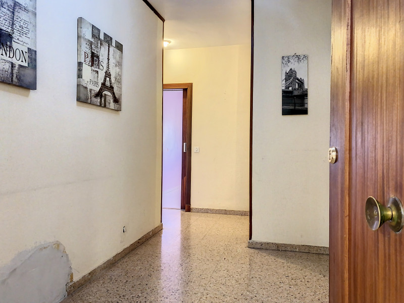 Pisos en Venta en Tudela en zona Griseras con 4 habitaciones, Avenida Zaragoza, 47
