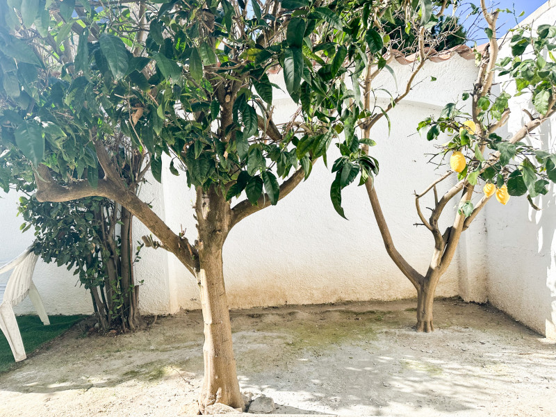 Empuriabrava: Casa majestuosa cerca del canal