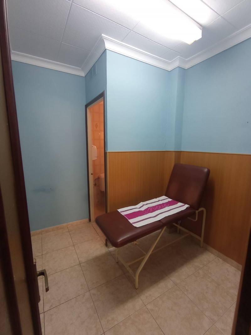 Locales-Venta-Es Castell-730488-Foto-4