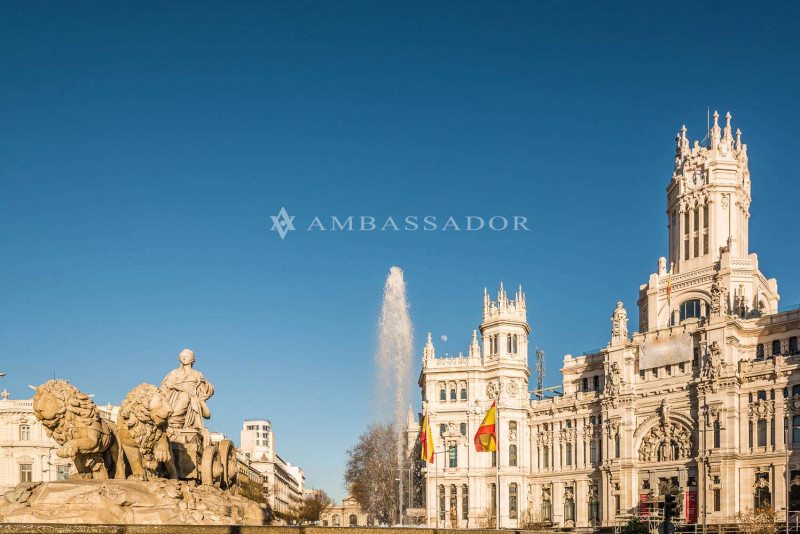 Edificio en Plaza de Ópera