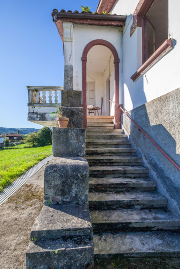 Escaleras de acceso 