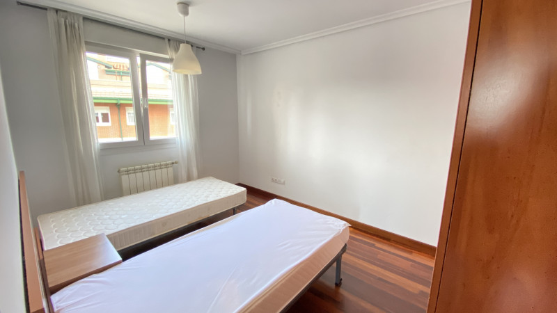 ALQUILER EN HOZNAYO 3 HAB-2 BAÑOS-GARAJE-TRASTERO